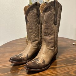 Luchesse Boots Women 7.5