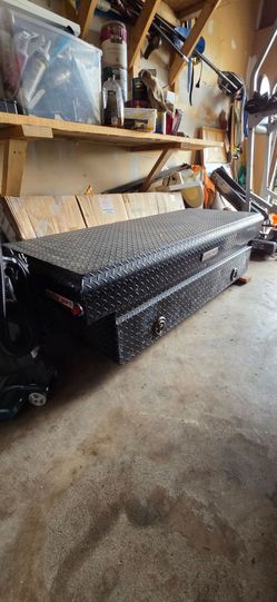 Toolbox for trucks