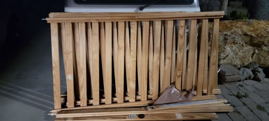Kids Bunk Bed (pine lumber)