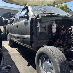 2002 Silverado Sierra For Parts
