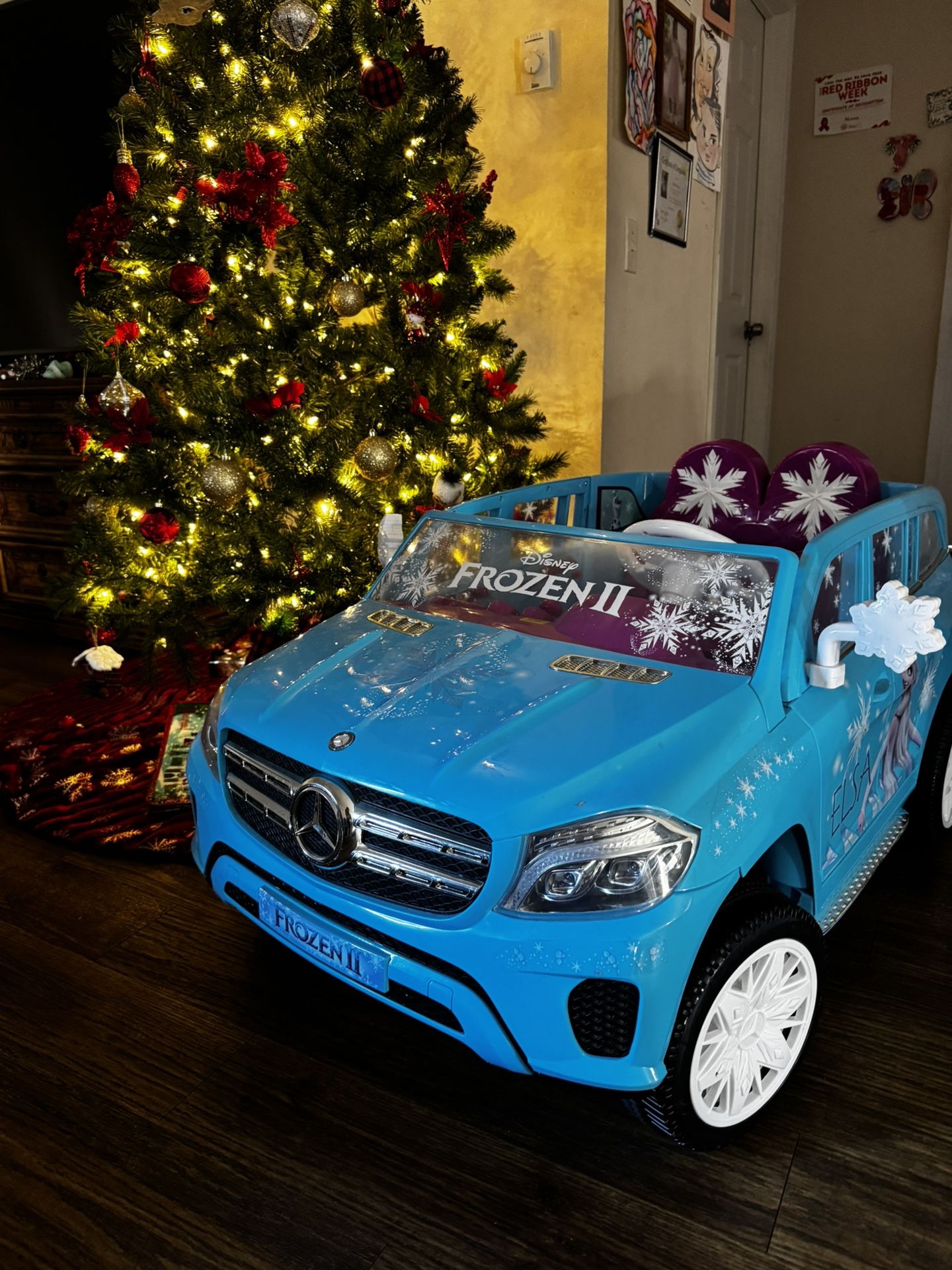 Frozen 2 Kids Power Wheel.