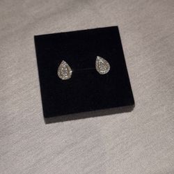 .7 Carat All Natural Diamond Earrings