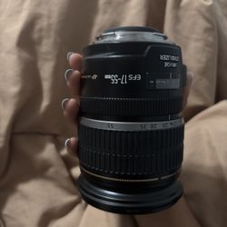Canon EF-S 17-55mm
