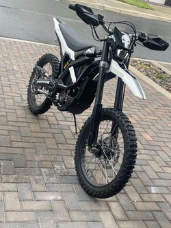 Surron ultra bee