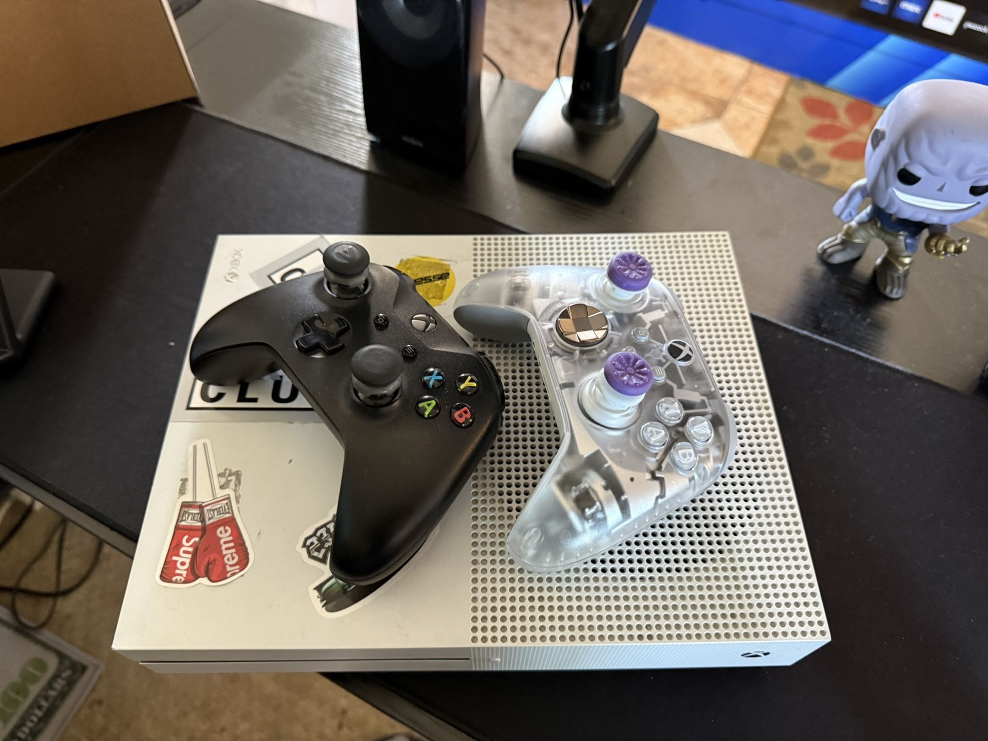 Xbox One With Controls