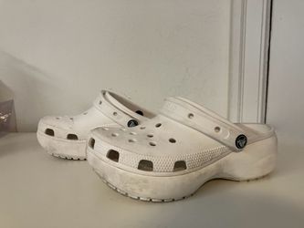 White Crocs, Size 7