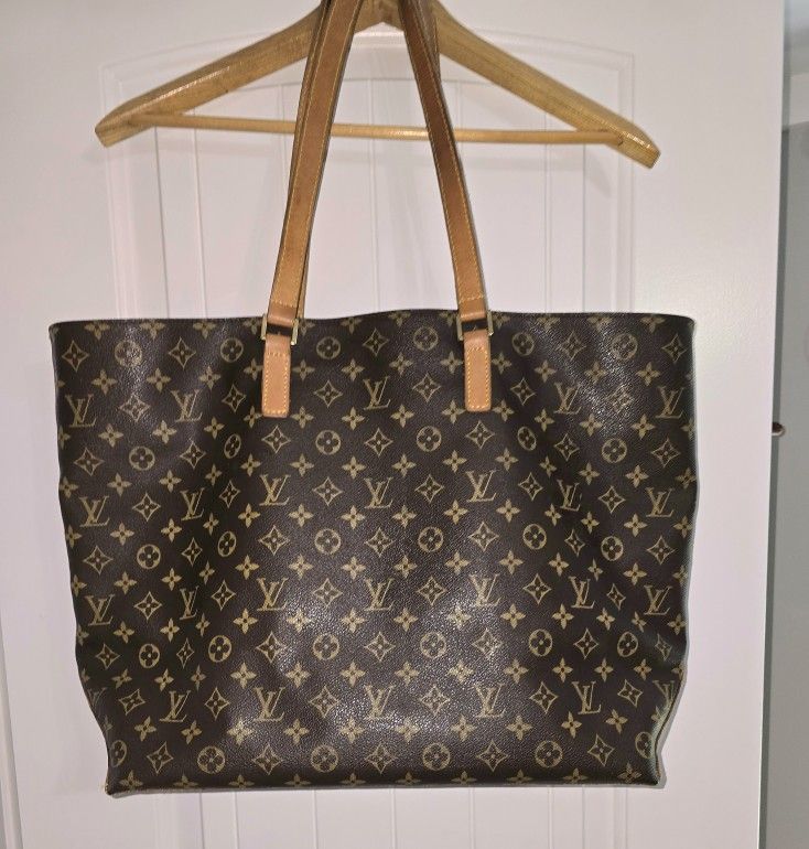 Louis Vuitton Cabos Alto Monogram Purse