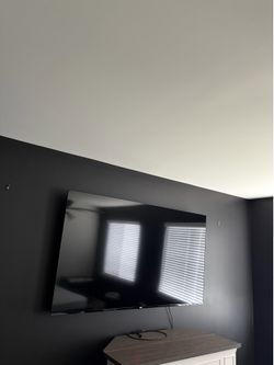 70 inch smart tv moving sale