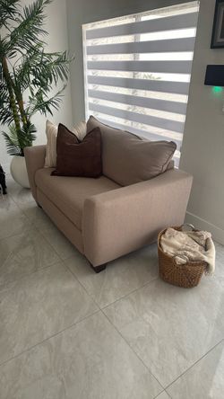 Loveseat