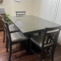 Dining Room Table 