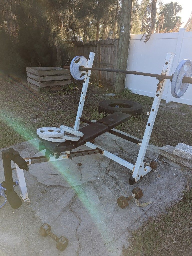 Outdoor Bench Press And 135 Ibs Of Weight
