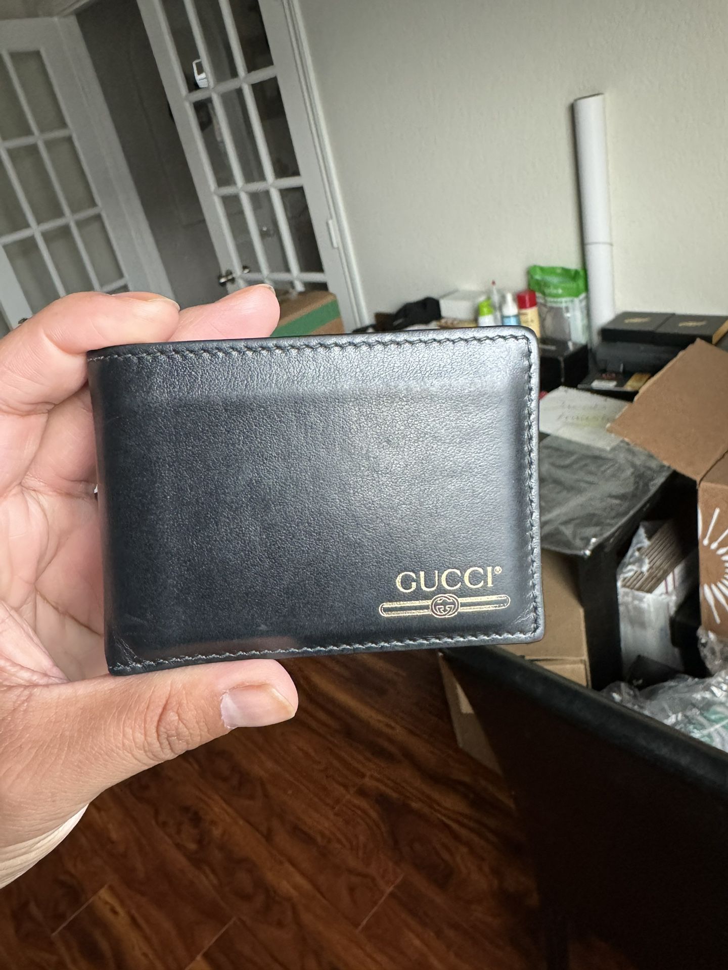 Preowned Gucci Bifold Wallet for Sale in San Antonio, TX - OfferUp