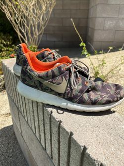 Nike Roshe Run Camouflage Orange Size 11