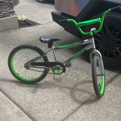 Huffy kids bike