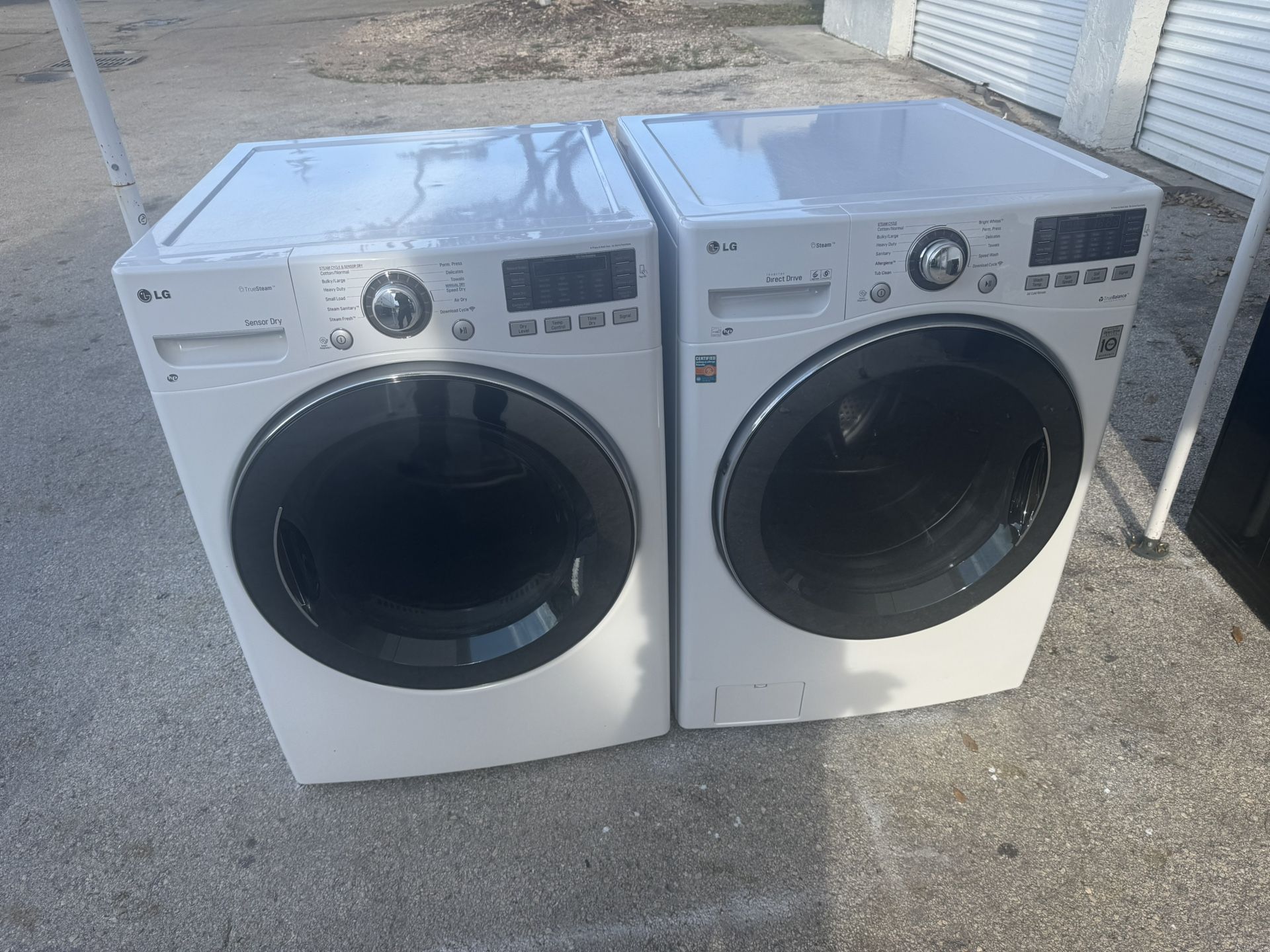 WASHER/DRYER LG FEONT LOAD LIKE NEW