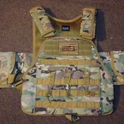 Adjustable Medium To 3XL OCP MOLLE Breathable Outdoor Vest with Hook and Loop