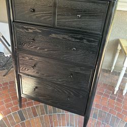 Dresser And Full Size Bed Frame 