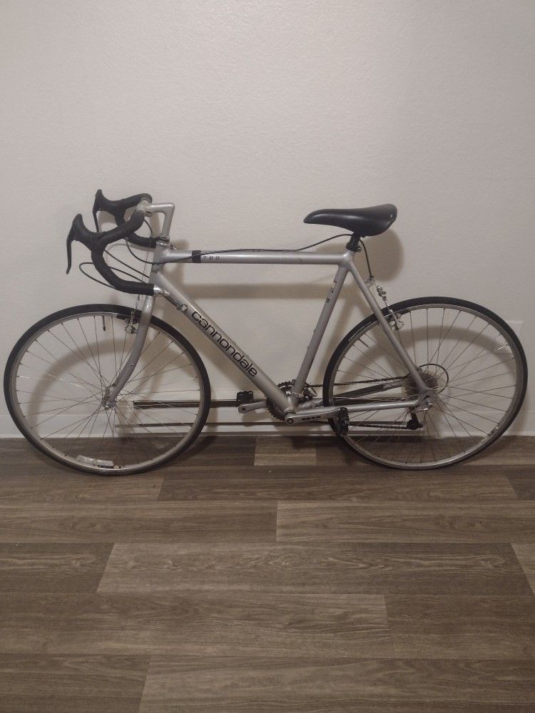 Cannondale T700 Roadbike