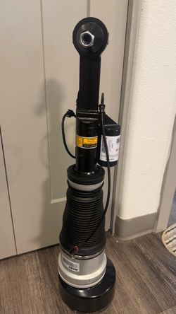 Mercedes W221 Front Right Air Strut (2007-2014)