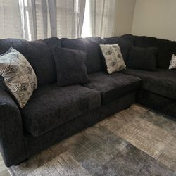 New Couch ! Only $500 !!! 
