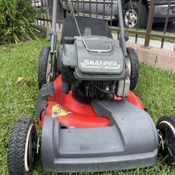 Lawn mower Snapper