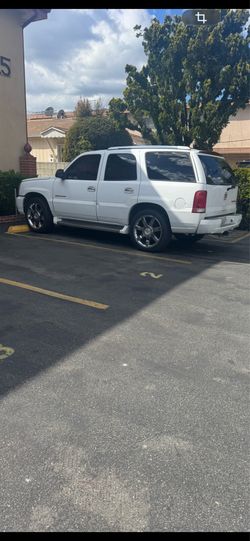 Cadillac Escalade  2002