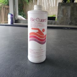 Bio Guard Off The Wall Pool Spa Surface Cleaner