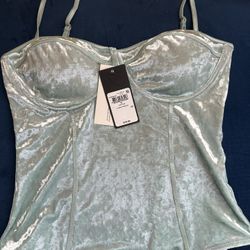 Guess Bodysuit Size Small (new)