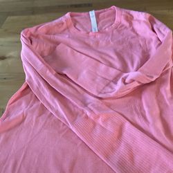 Women’s long sleeve shirt