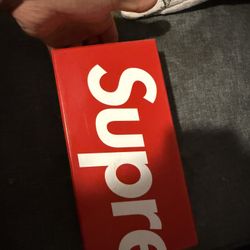 Supreme Montana Spray Cans