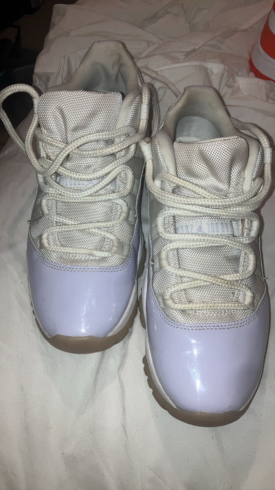 Jordan 11 Violet. Size 9 Women