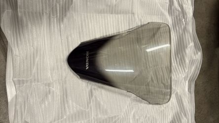 Honda VFR800 Windscreen
