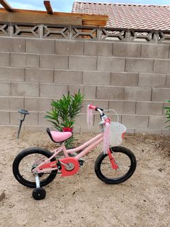 Pink Girls Bike with Basket & Training Wheels – Great Condition
