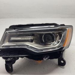 2017 Jeep Grande Cherokee Headlight Assembly Driver Side OEM