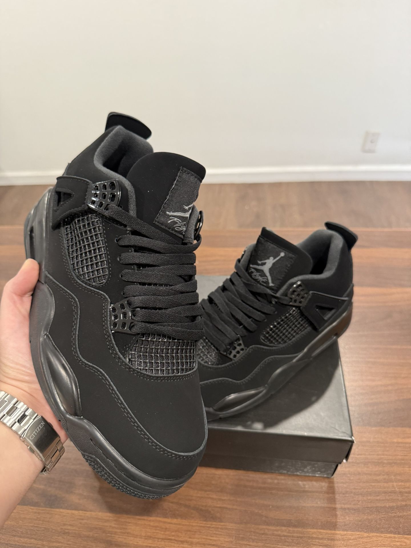 Nike Air Jordan 4 Retro black cat Size 7,7.5,8,8.5,9,9.5,10,10.5,11,12