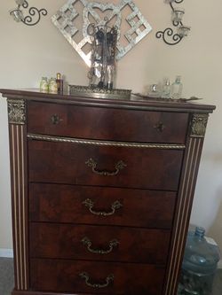 Solid Wood 5-Drawer Chest