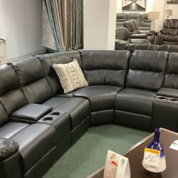 Black Recline Sectional 