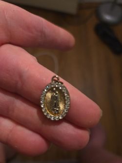 Necklace cham
