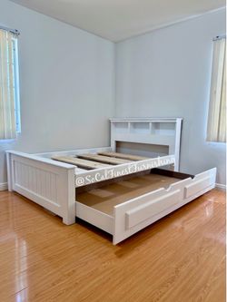 Full bed with twin trundle frame - No mattress