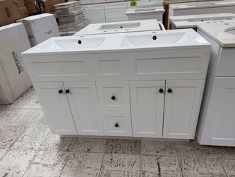 Bathroom cabinet