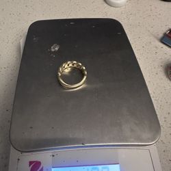 14 Karat Diamond Gold Ring