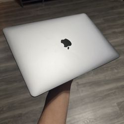 2020 MacBook Air M1 