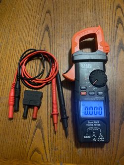 Klein CL700 Clamp On Multimeter
