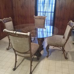 Iron Table And Chairs 