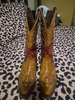 Womans Ariat boots