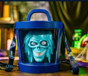 Hat box ghost popcorn bucket