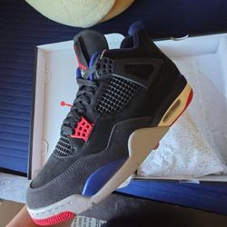 Jordan 4 Rare Air White Lettering 