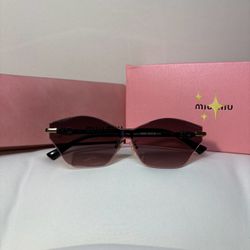 Sunglasses 😎 Swipe For More 