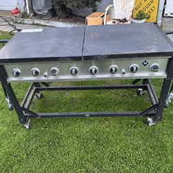 Large Barbecue Grill Eight Burners