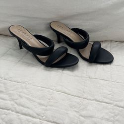 DSW Journee Collection 